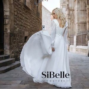 Parisian Wedding Dress US Size 8